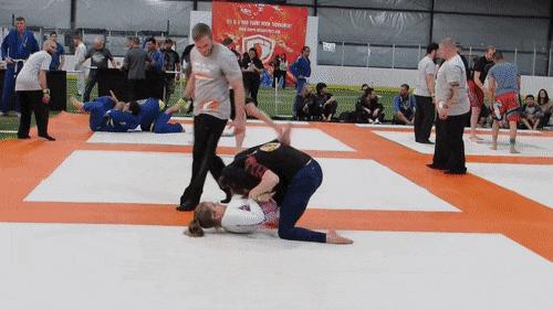 巴西柔术需要柔韧性吗,巴西柔术是技巧还是力量