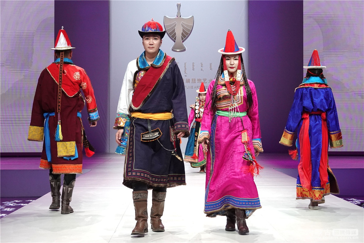 云南民族服饰网,面向全国火爆招商中