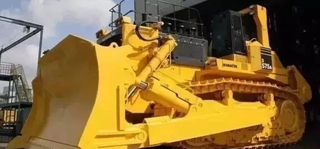 足以震惊世界的八个超级工程,世界十大巨无霸工程机械