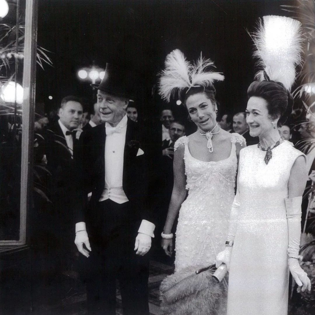 温莎公爵夫人珠宝归谁,温莎公爵夫人珠宝收藏