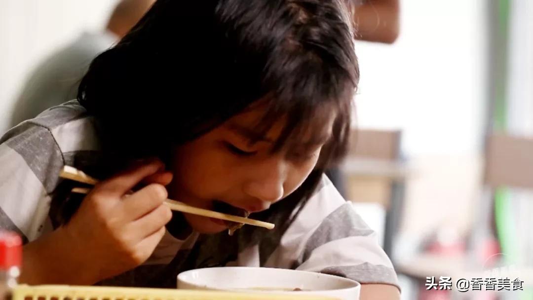 一条街上好几家面馆还能开吗,一条街上开一样的店叫做什么