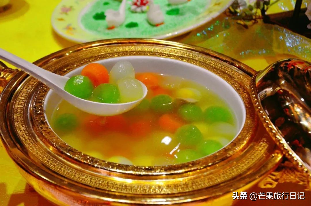 扬州不愧为世界美食之都，吃了一圈让人眼界大开，很多菜都没见过