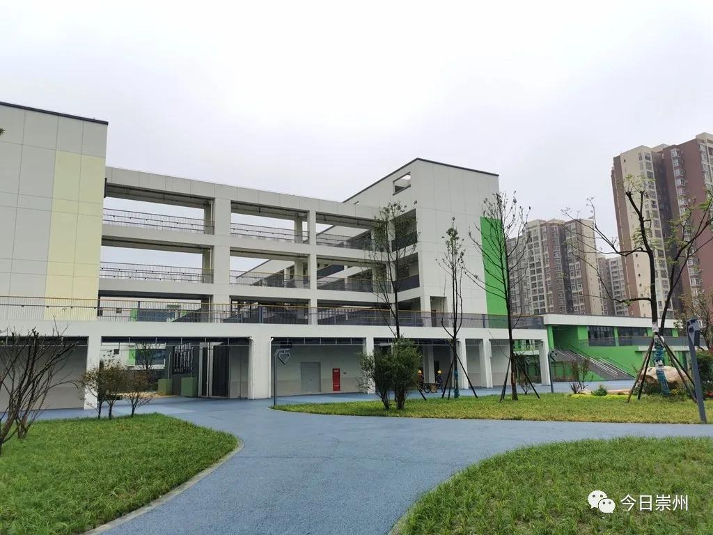 即将开学的小学,开学新的学校