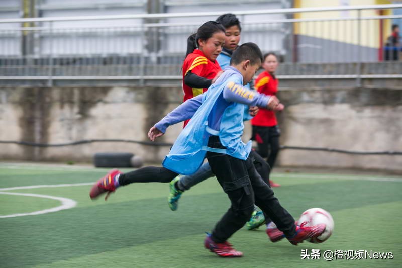 贵州钟山区第二小学足球赛,贵州省校园足球总决赛小学组