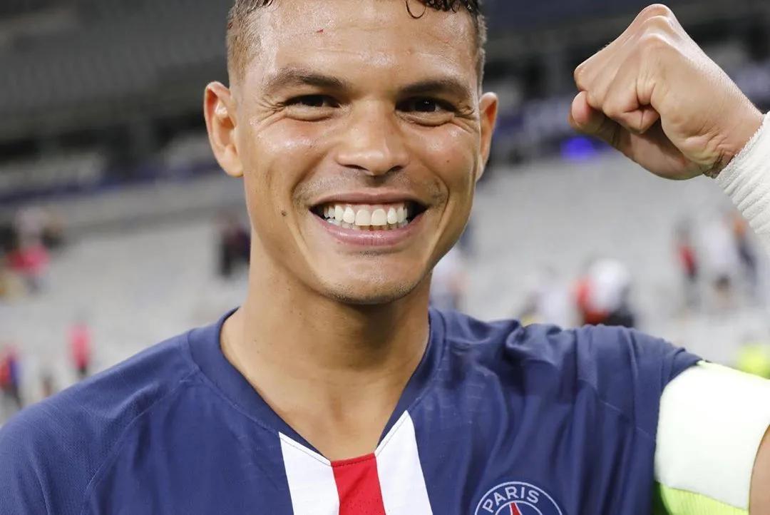 祝好！蒂亚戈-席尔瓦正式告别大巴黎