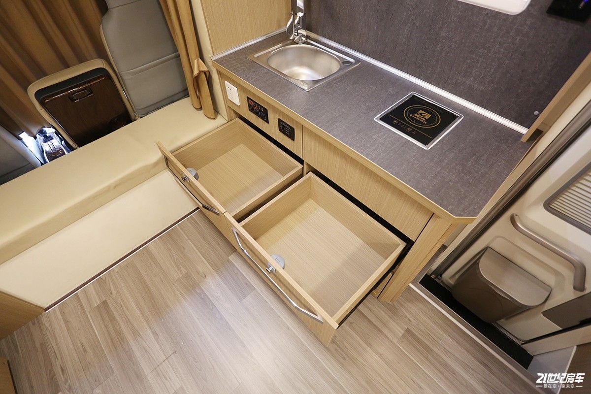 比房车大的房车,五十铃房车dmax升顶越野房车