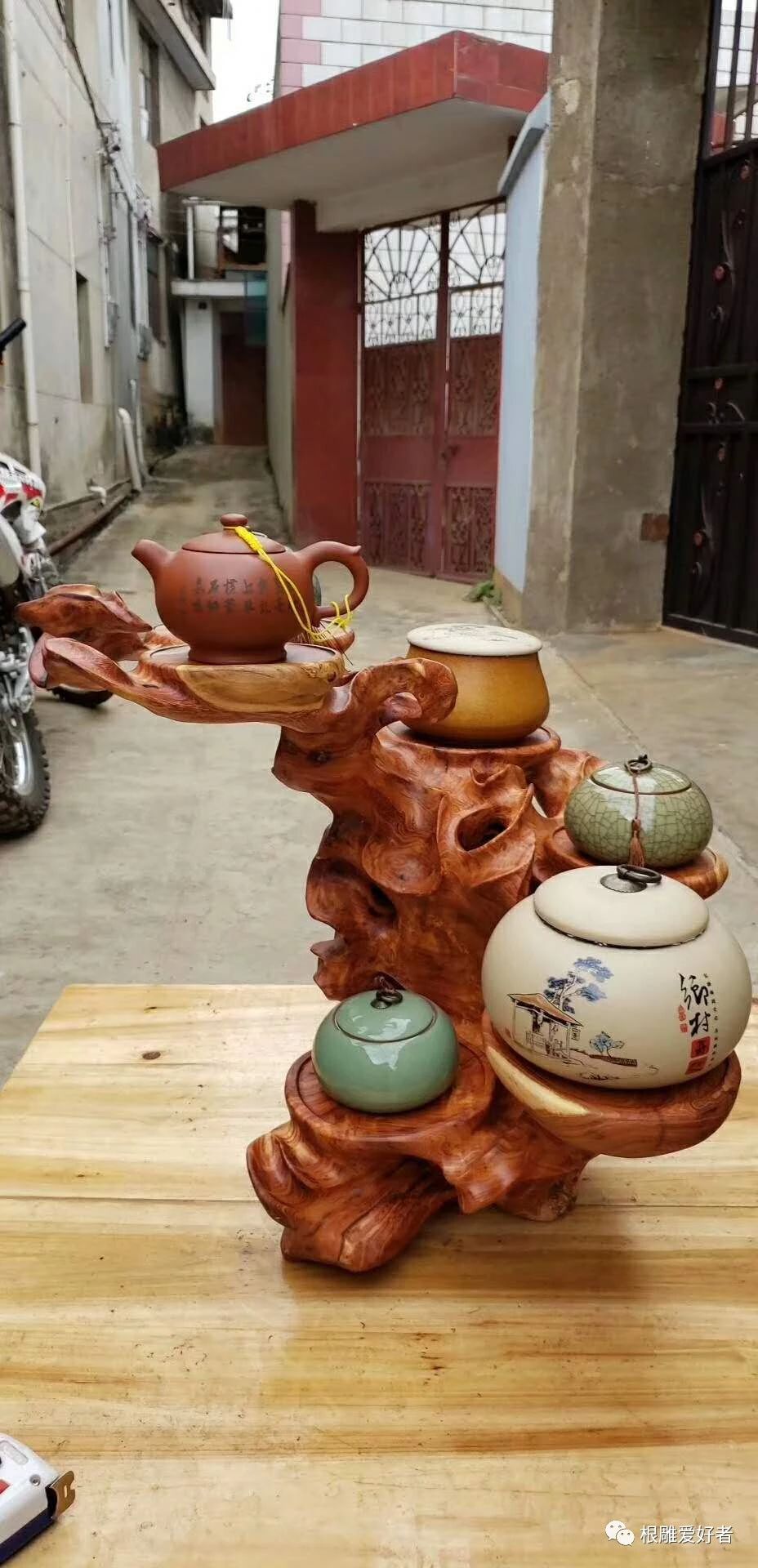 根雕茶壶作品图片,根雕艺术品长嘴茶壶