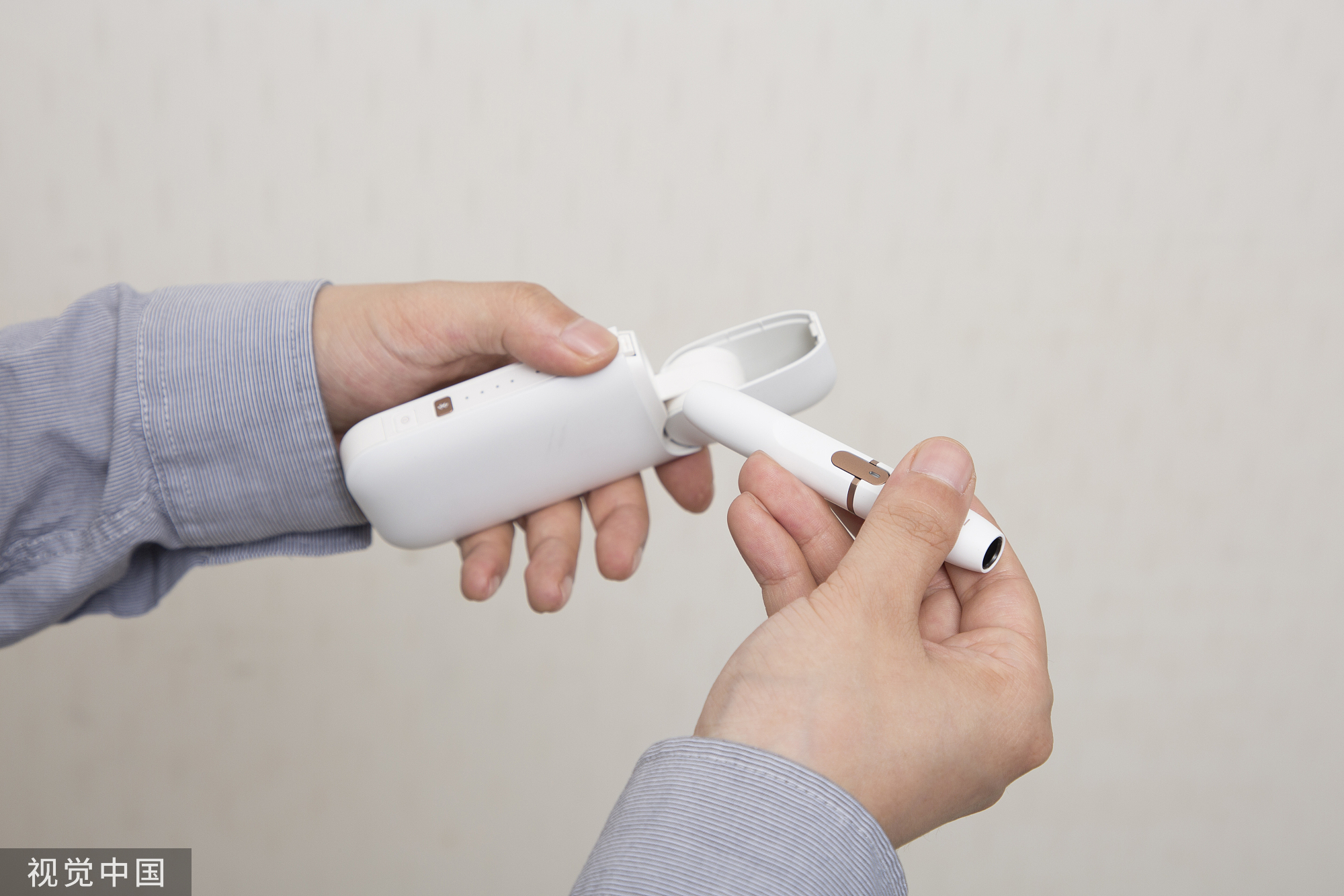 *子烟电**是“戒烟神器”？别闹了！专家对央视记者说出了真相