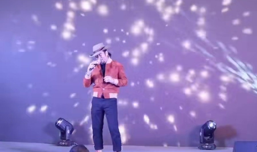 孙兴杨逍帅气出场,孙兴杨逍最后的下场