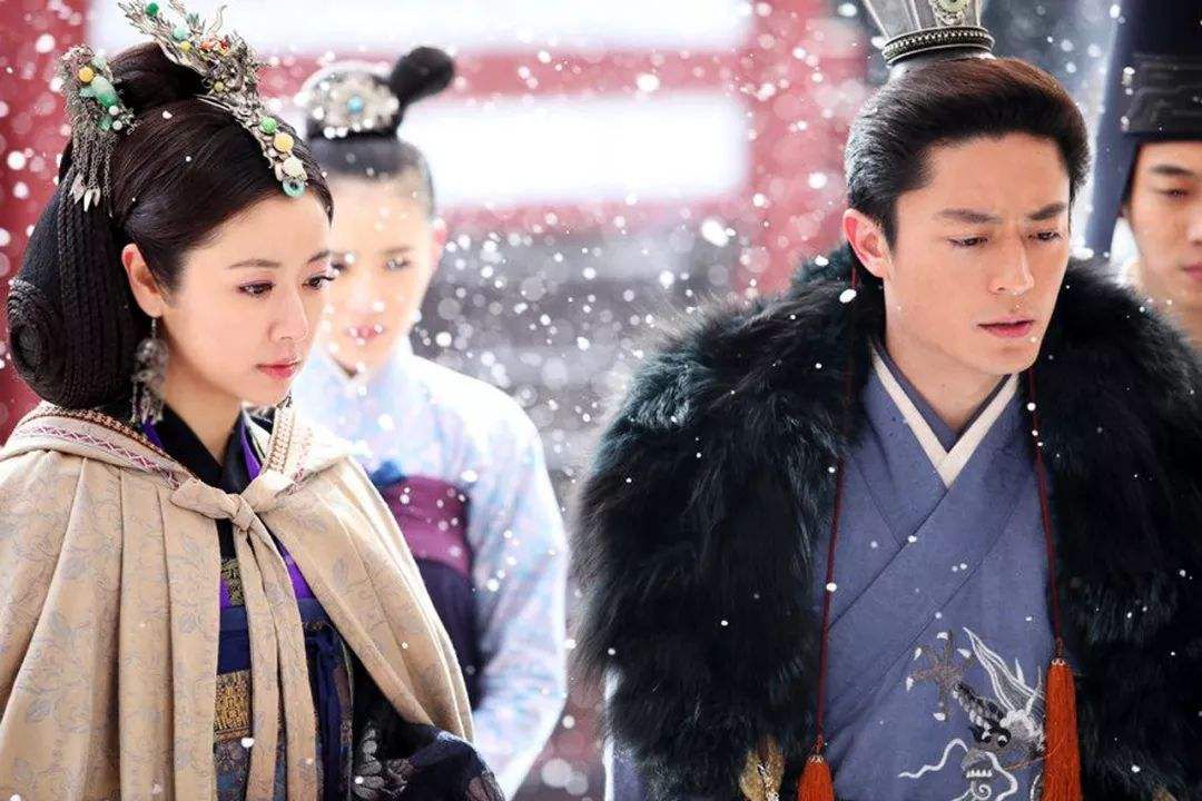 林心如霍建华逛商场买便宜衣服,霍建华经济现状