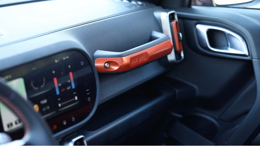 哈弗大狗2021款1.5t马犬版测试,哈弗大狗1.5tdct马犬版白色