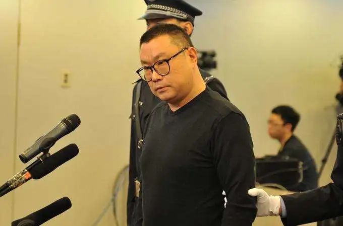 潘长江于文华尹相杰纤夫巧过河,尹相杰和于文华的小品纤夫的爱