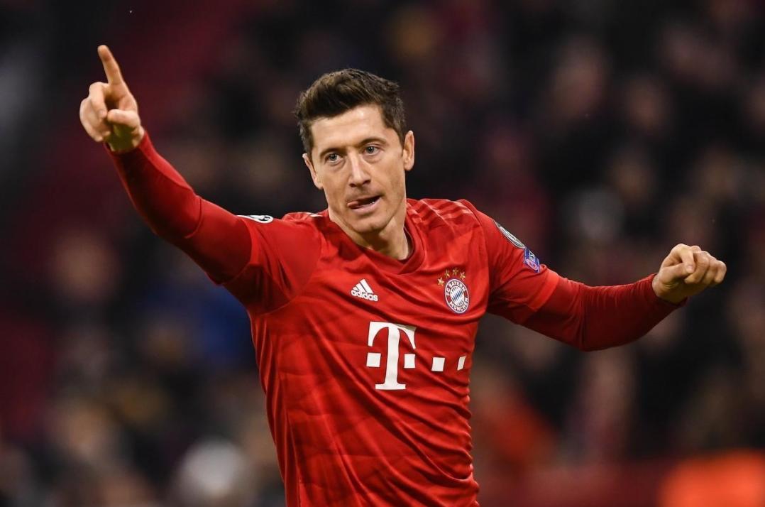 莱万有多强？单人联赛进球数超过五大联赛所有二人组