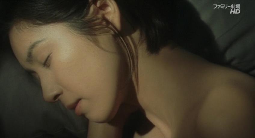 大尺度描写、日本婚外情小说,为何被奉为“震撼人心的杰作”?