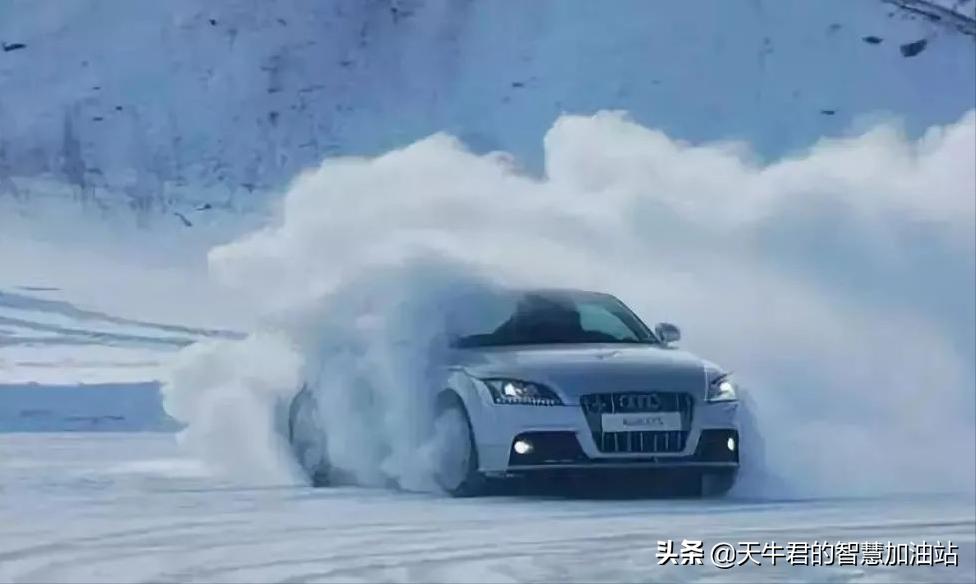 车辆打滑怎么办这几点一定要记牢,冬季驾驶时车辆打滑应该怎么处理