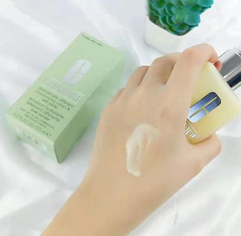 黛珂哪一款适合干皮美白 (科颜氏高保湿水搭配黛珂乳液)