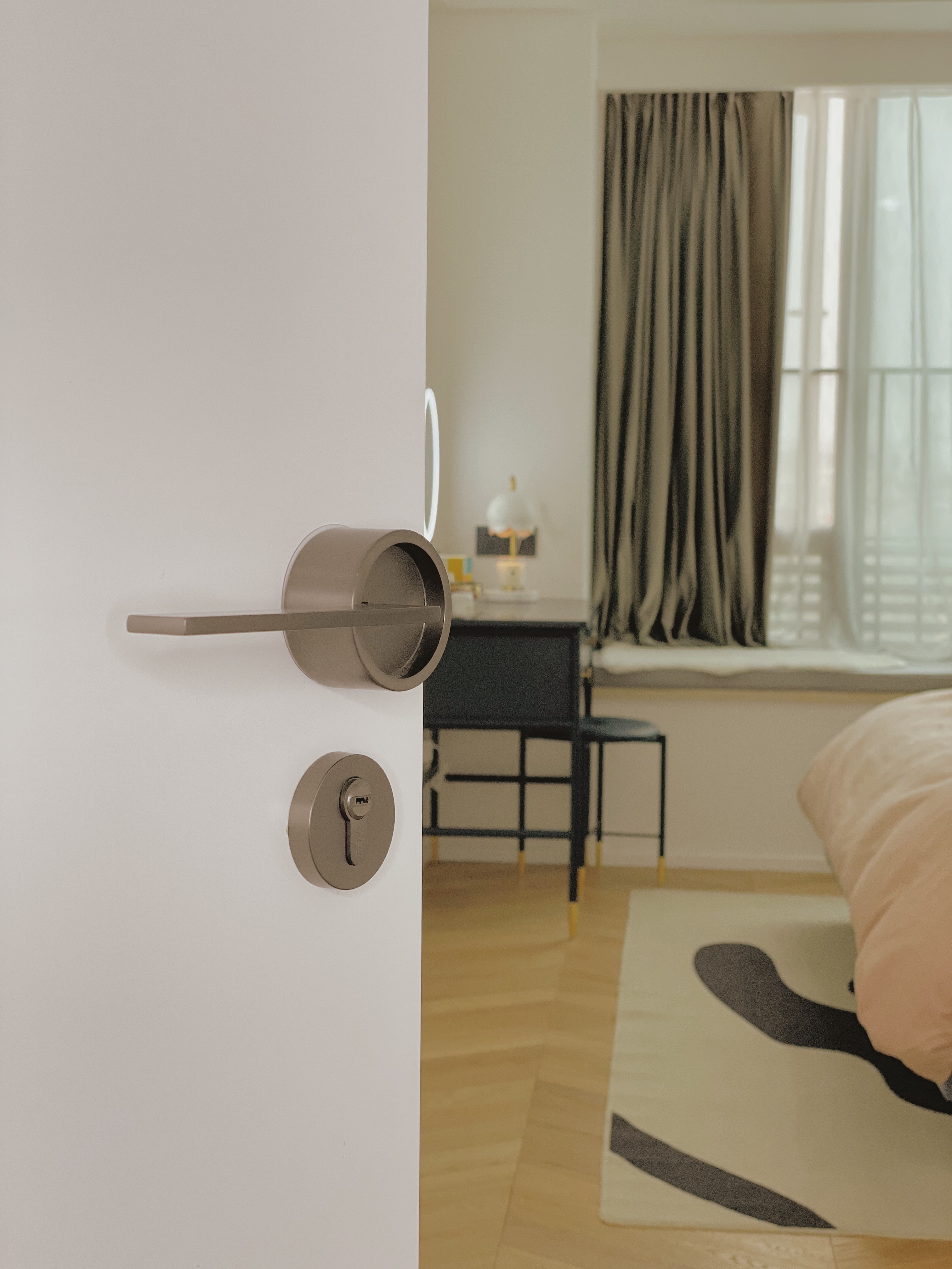 家庭装修木门选什么品质,室内木门怎么选环保