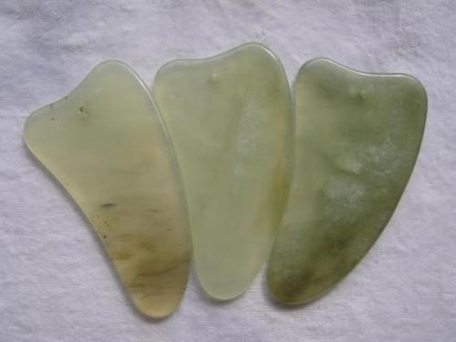 刮痧治疗痛症的原理,刮痧舒服原理