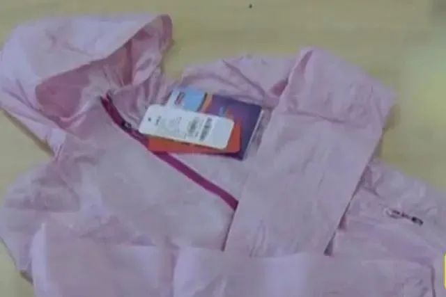 国产爆款“皮肤衣”！穿上立降9度，隔离99%紫外线，1件顶3瓶防晒