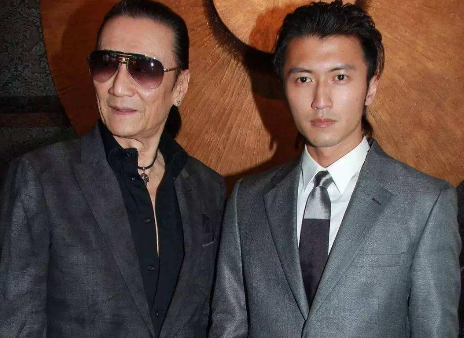 84岁谢贤穿皮衣状态好,80岁的谢贤依然帅气迷人