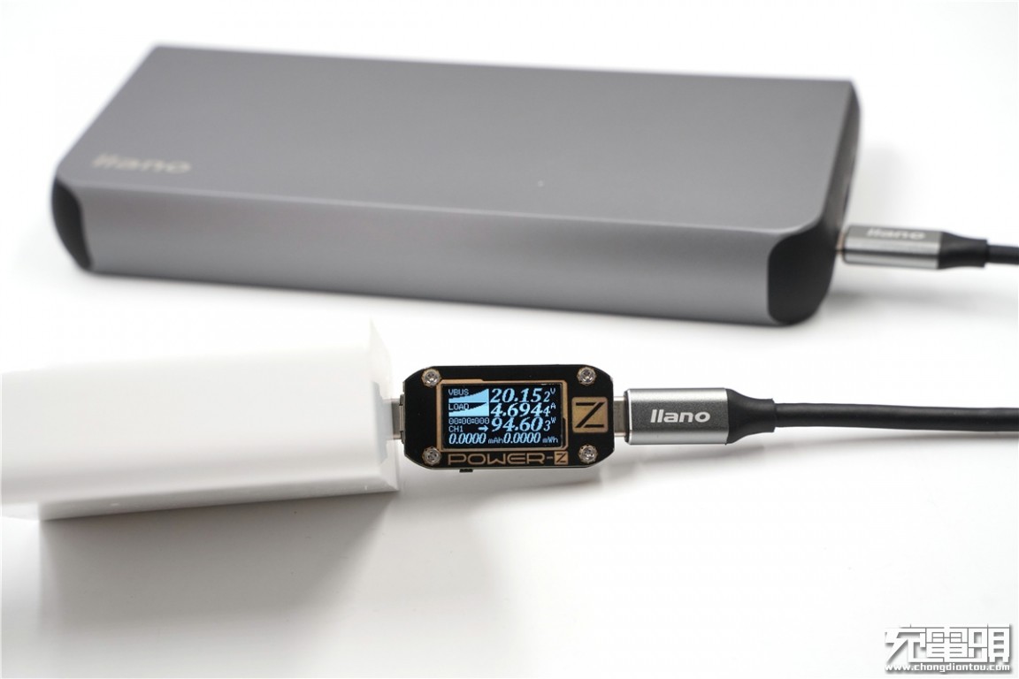 绿巨能22.5瓦充电器,绿巨能18w移动电源评测