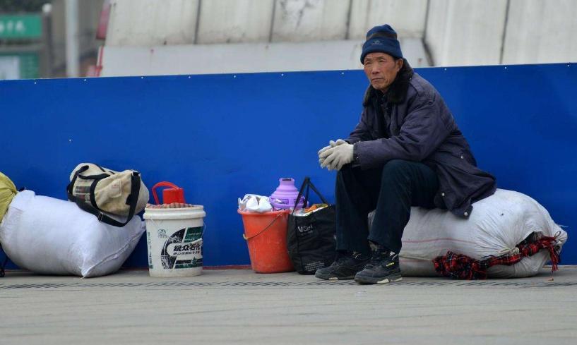 什么蛇皮袋出名,蛇皮袋的历史起源是什么