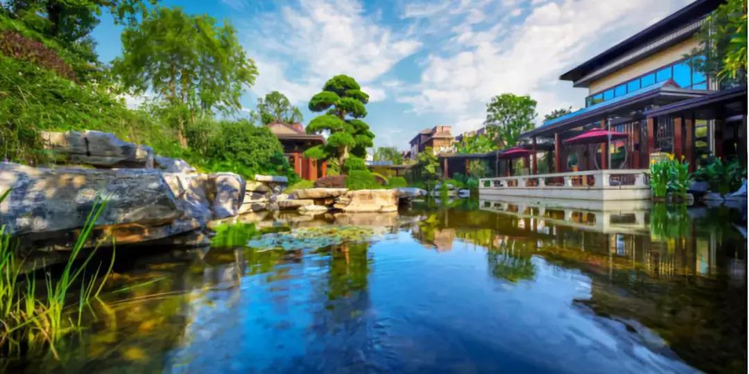 婧簮涓滄柟缇庡鐢熸椿,婧簮涓紡椋庨