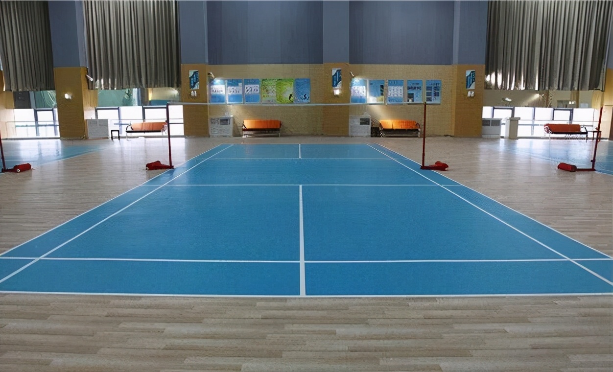 篮球场铺哪个地胶最好,篮球场有哪几种材质