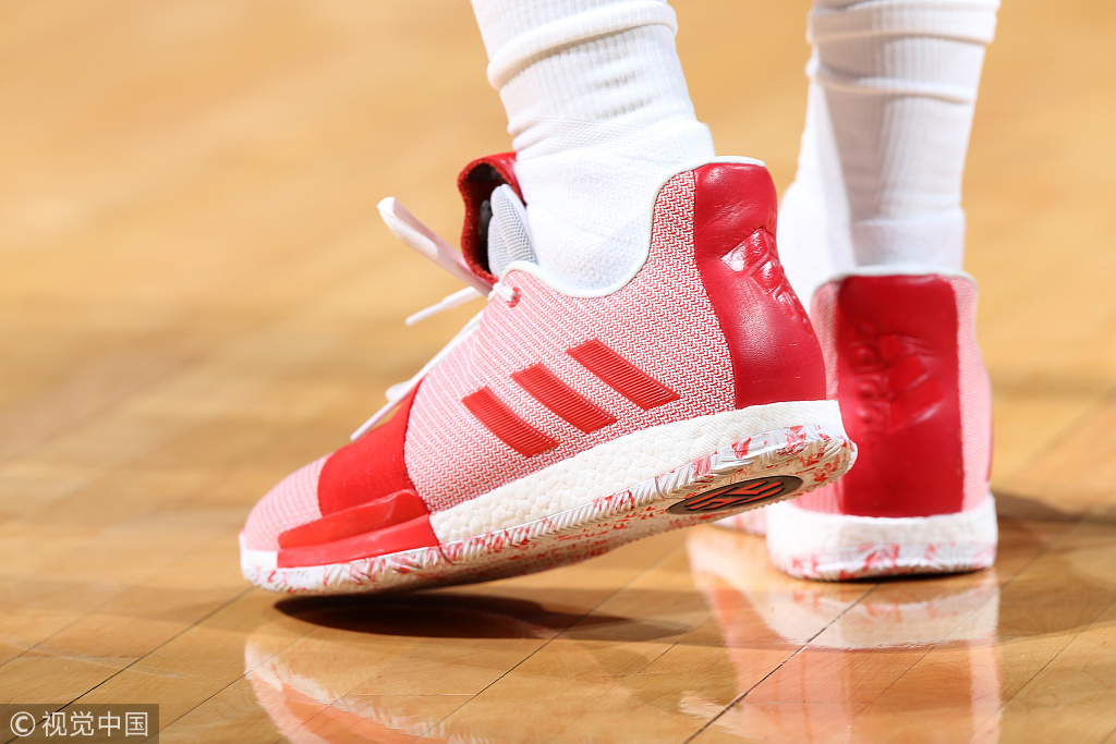 NBA今日球鞋精选：NIKE未来外线头牌“内战”塔克上脚稀有AJ4