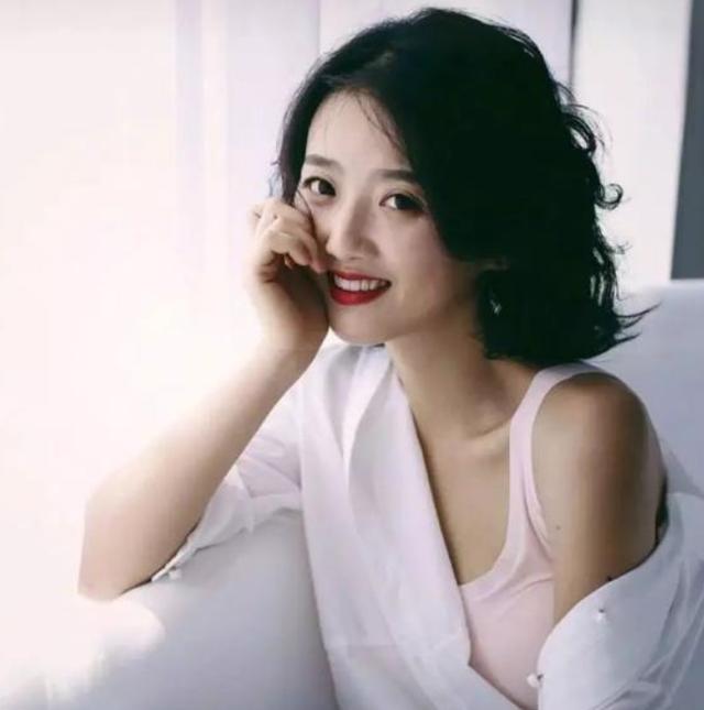 一般176cm的女生体重为多少正常,170的女生标准体重是多少算胖