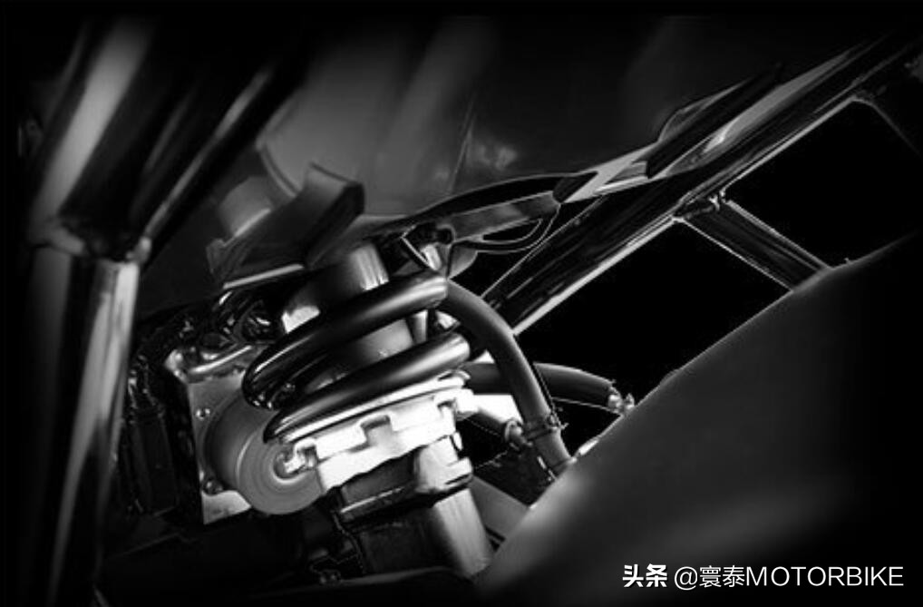 雅马哈小飞机fz250,雅马哈街车fz25