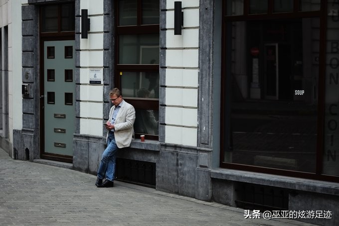 琚獕涓烘娲查閮界殑甯冮瞾濉炲皵 (娆ф床棣栭兘甯冮瞾濉炲皵)