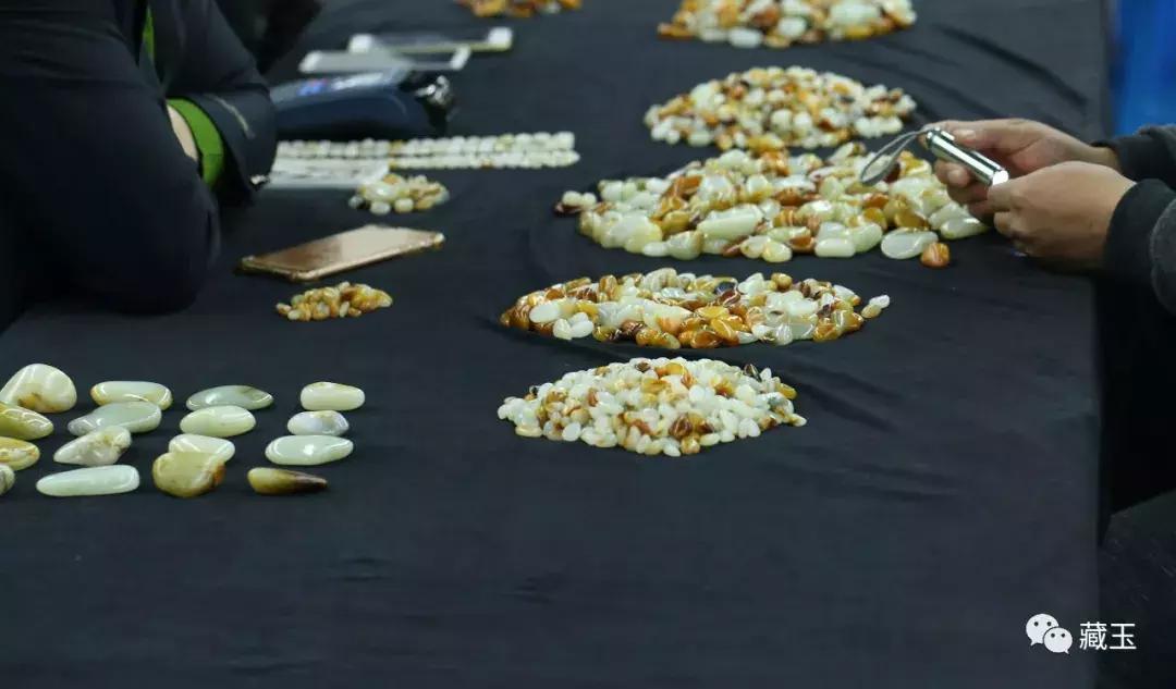 他们用车换和田玉，结局如何？