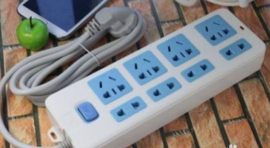 电脑开机显示无法正常启动电脑,吹风机吹过电脑之后电脑不能开机