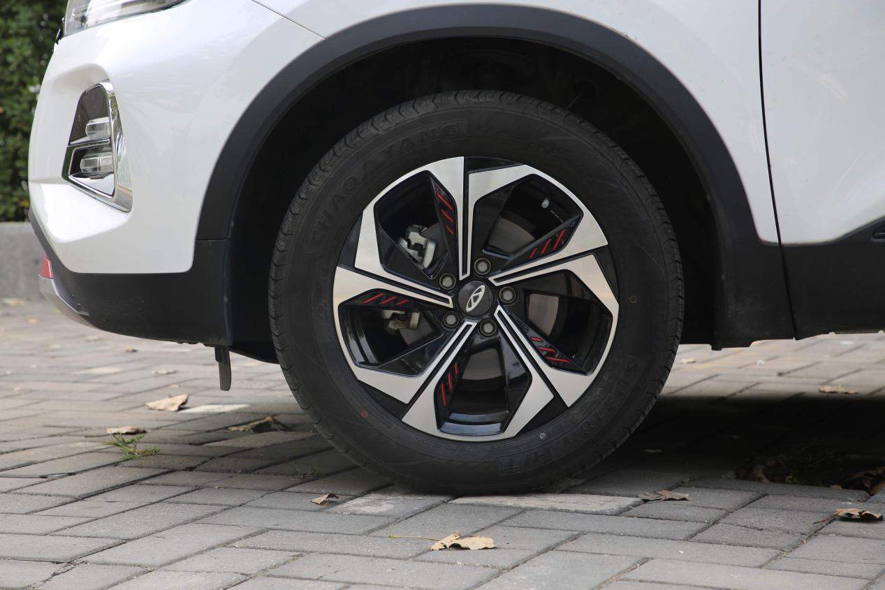 奇瑞瑞虎5x超级英雄版试驾视频,沉浸式体验奇瑞瑞虎5x超级英雄版