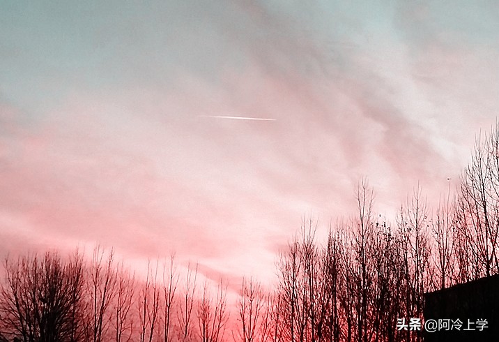 改写比喻句是什么意思,天空的月亮弯弯的改成比喻句