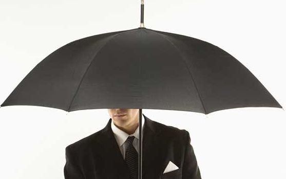 牛人自制发明浇水神器 (自制自动浇水神器)