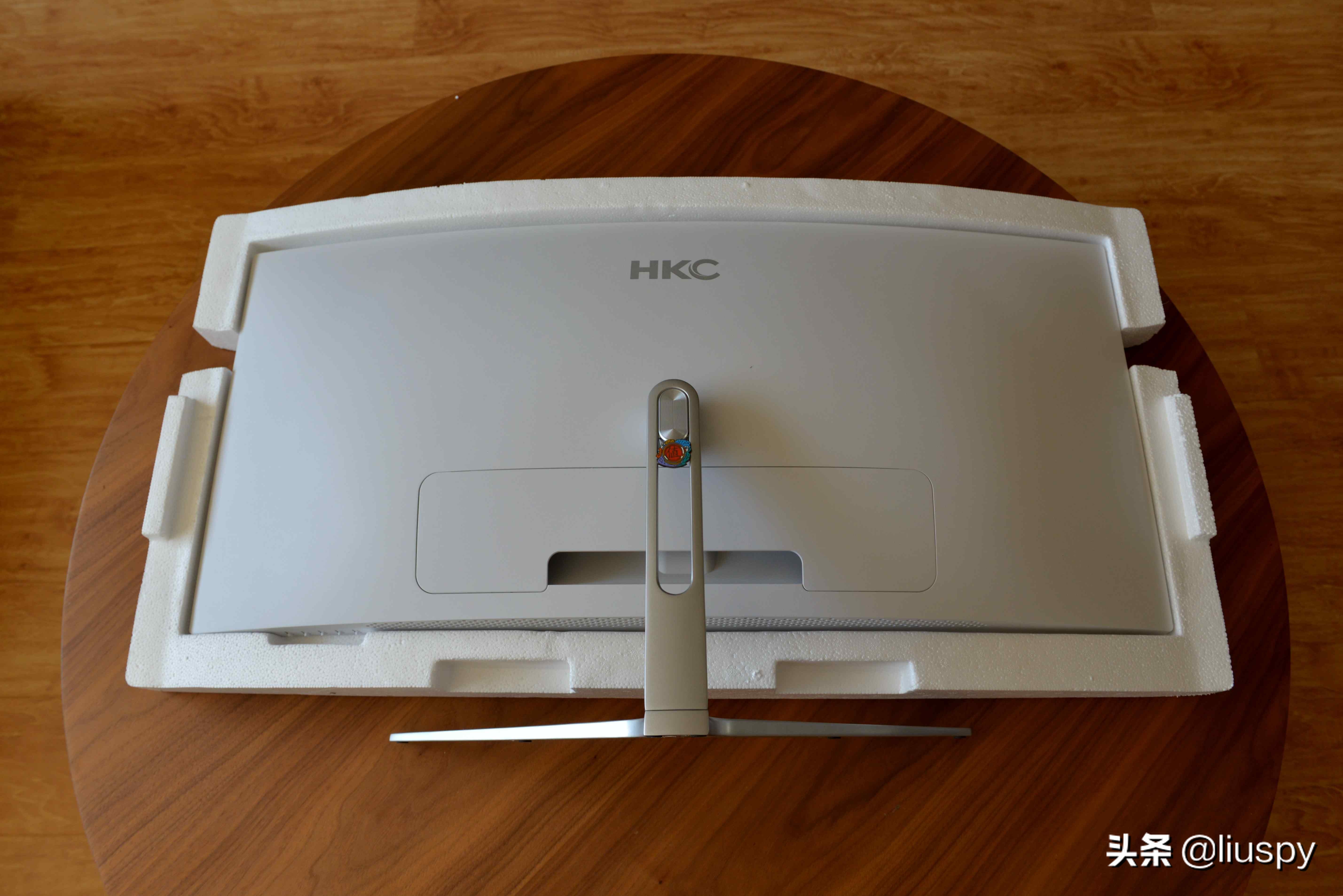 hkc34寸cg343u带鱼屏显示器评测,便宜显示器30寸