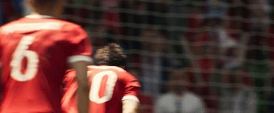 战斗民族文化,战斗民族踢足球的样子