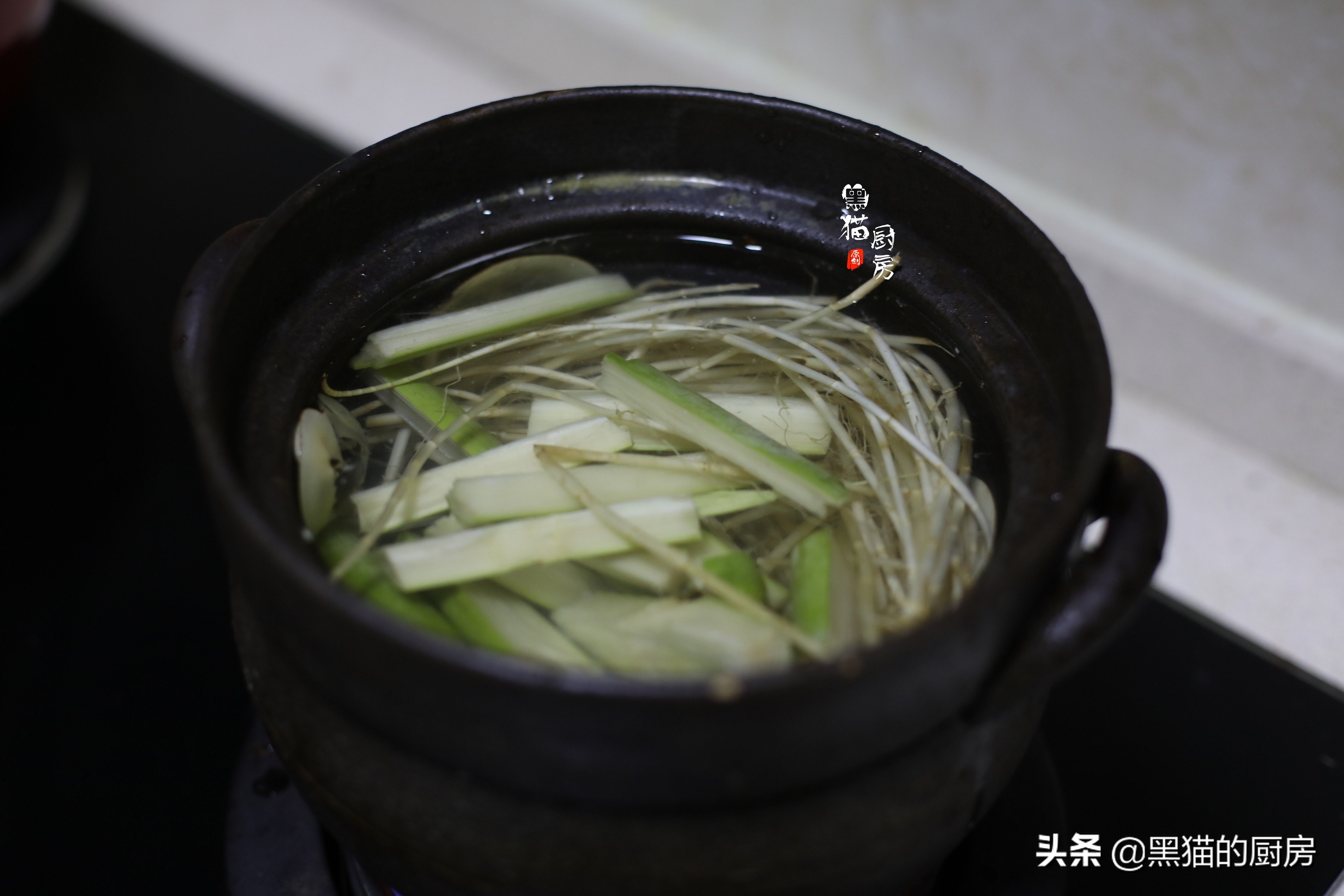 广东老火汤秋季清肠润肺汤,广东人秋冬必喝的润肺汤