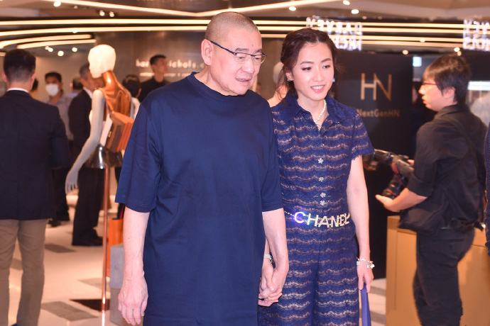 吕丽君与刘銮雄,吕丽君生的儿子是刘銮雄的吗