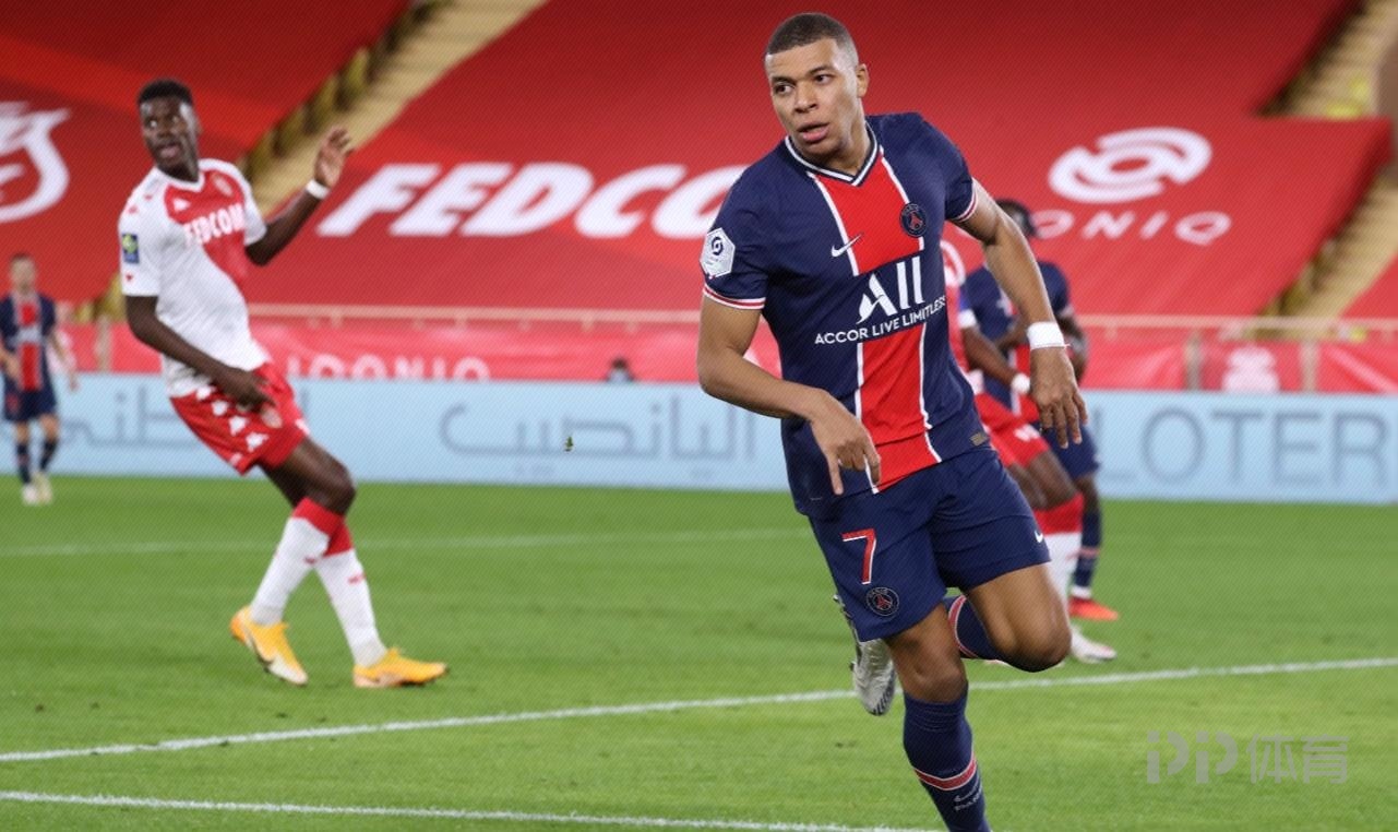 中国男足2-1泰国武磊三次错失单刀,武磊欧洲高光时刻足球