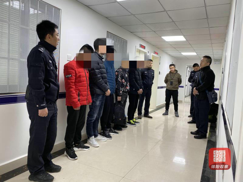 破获特大网络直播诈骗案,特大跨境涉黄直播平台被警方捣毁