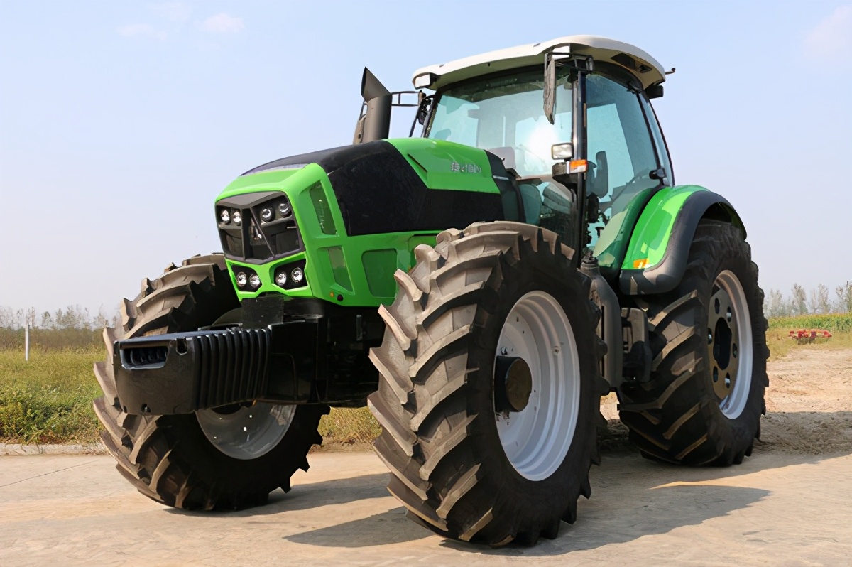 东方红拖拉机山东菏泽哪里有卖,东方红拖拉机山东潍坊哪里有卖