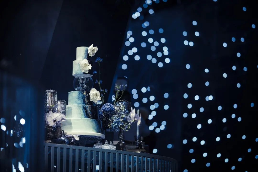 一场神秘浪漫的星空的婚礼,神秘浪漫的蓝色星空婚礼