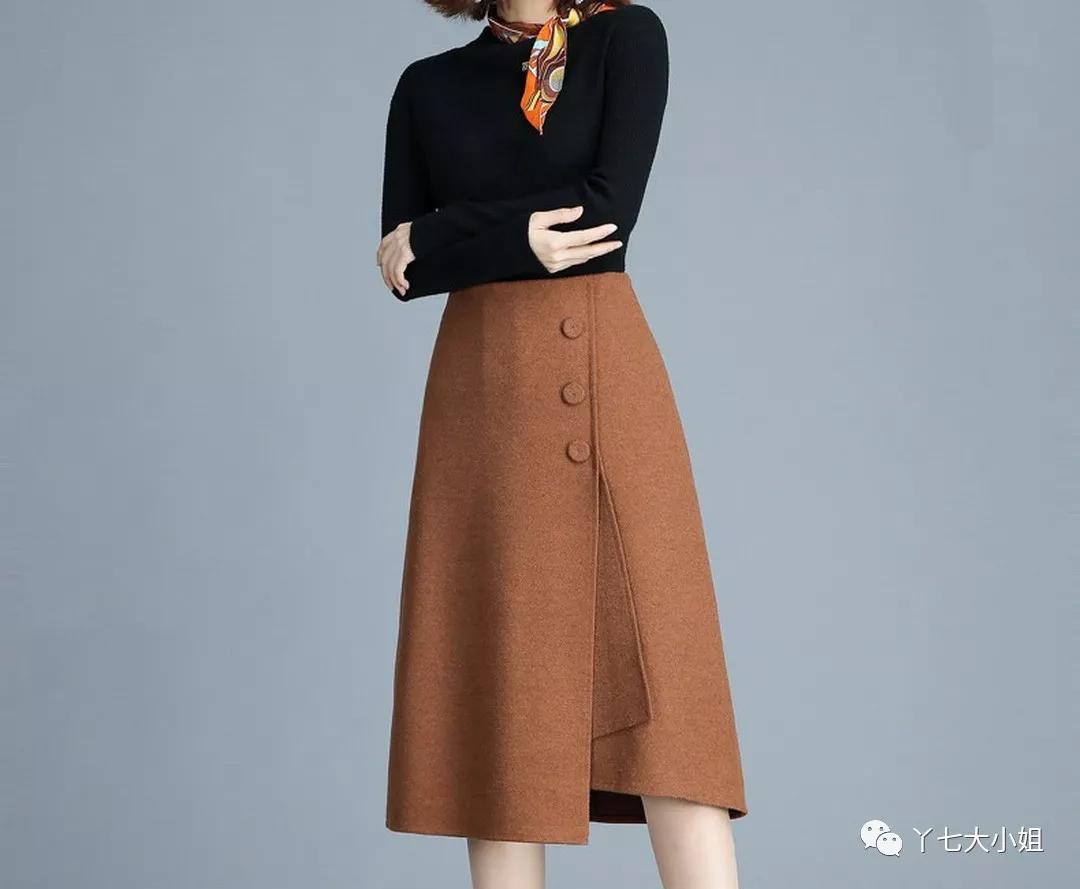 秋冬一定要穿出时髦贵气感,今年秋冬最时髦的颜色搭配