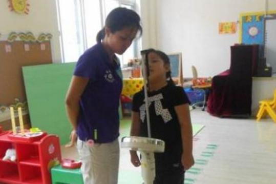 女生18岁前的标准身高,女生身高在初中就定型了