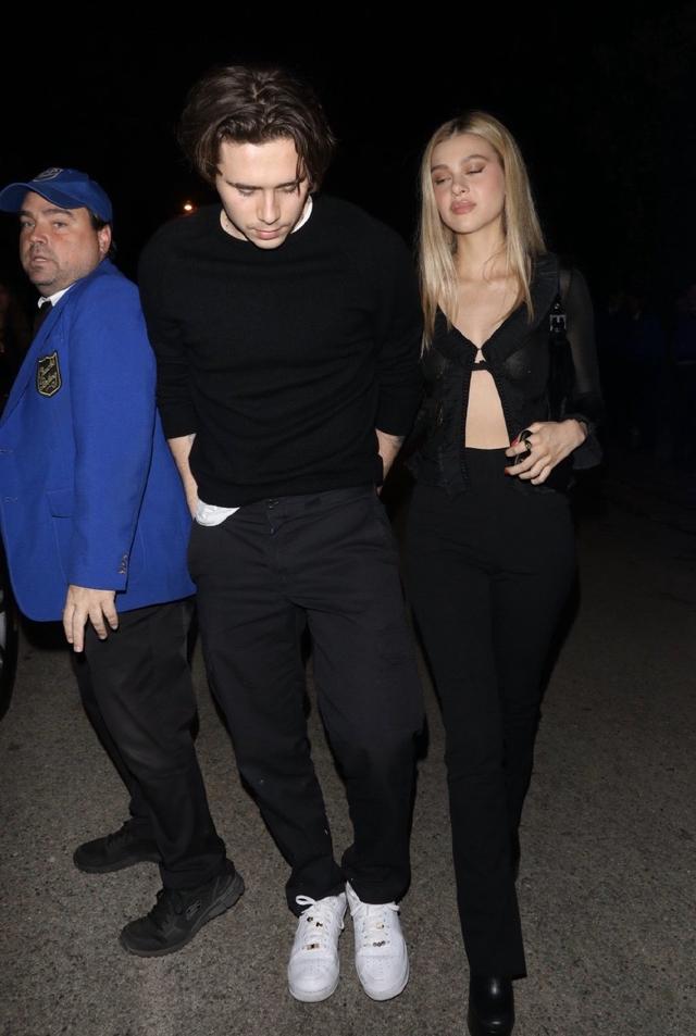 贝克汉姆二儿子最新造型,贝克汉姆大儿子像爱因斯坦