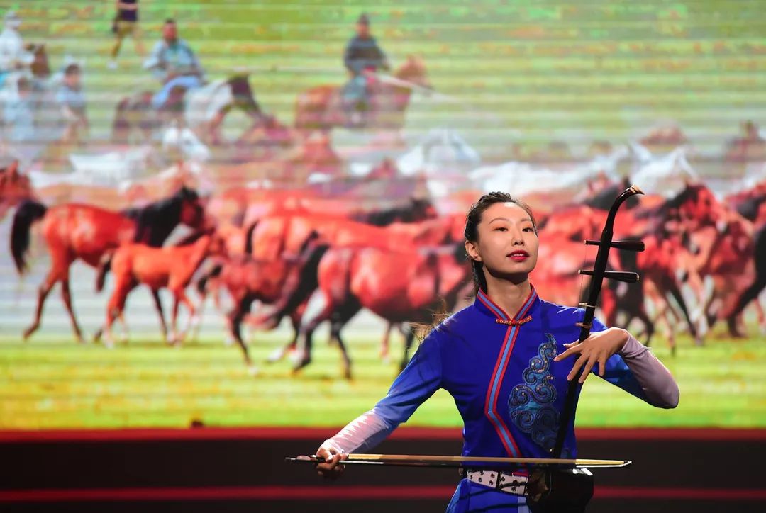 劳动赞歌献给党,颂歌献给党洛阳市职工歌咏比赛