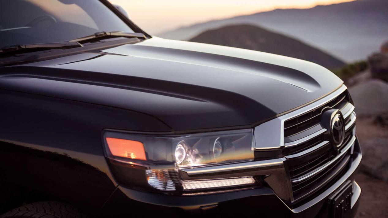 丰田陆巡加长版配置,丰田陆巡顶配版车型报价